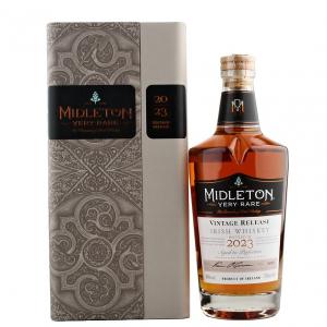 Midleton Very Rare 2023 0,7l 40% dřevěný box