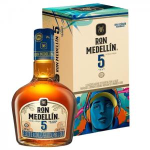 Medellín 5YO 0,70l 40%