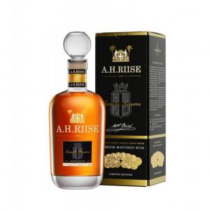 A.H. Riise Family Reserve 0,7l 42%