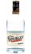 Božkov Republica Bílý 0,7l 38% 